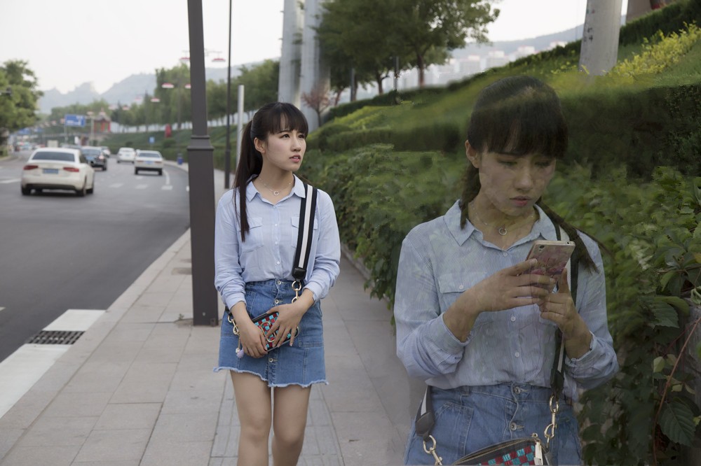 你被手机"绑架"了吗?9张对比图刷爆朋友圈,值得深思!