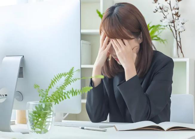 从"孔乙己的长衫”热议，看年轻人的职业焦虑